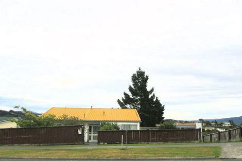 Photo of property in 115 Norana Road, Timberlea, Upper Hutt, 5018