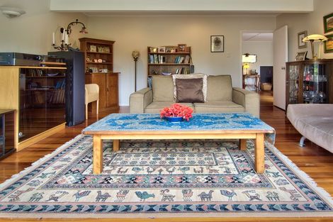 Photo of property in 48 Minnehaha Avenue, Titirangi, Auckland, 0604