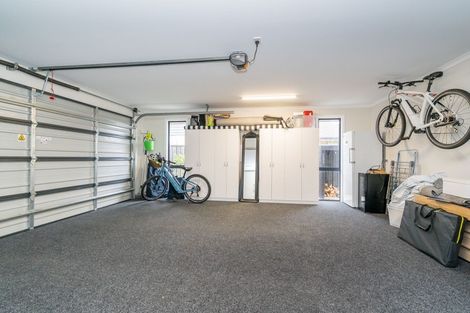 Photo of property in 13 Smiley Place, Mosgiel, 9024