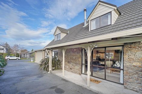 Photo of property in 145 Royal Park Drive, Parklands, Christchurch, 8083