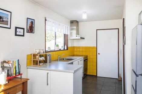 Photo of property in 76 Solomon Avenue, Redwood, Christchurch, 8051