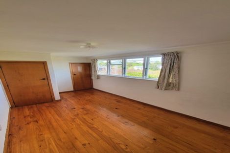 Photo of property in 74-76 Hereford Street, Cannons Creek, Porirua, 5024