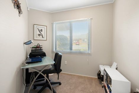 Photo of property in 25 Dallinger Street, St Andrews, Hamilton, 3200