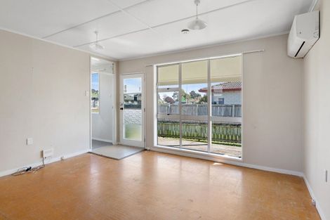 Photo of property in 59 Kuaka Crescent, Bromley, Christchurch, 8062