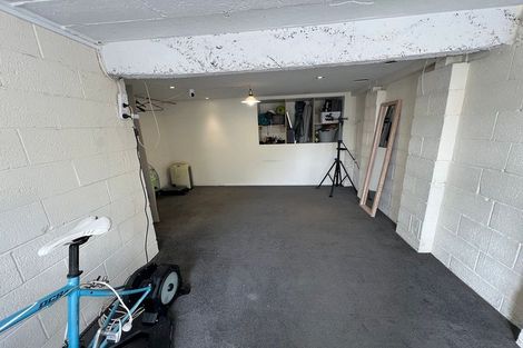 Photo of property in 4/221 Mount Smart Road, Onehunga, Auckland, 1061