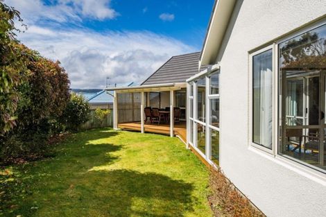 Photo of property in 3 Mariners Way, Whitby, Porirua, 5024
