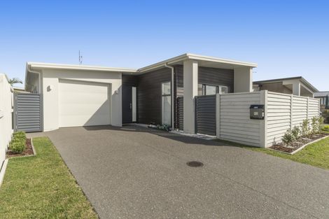 Photo of property in 92 Saint Pauls Drive, Brookfield, Tauranga, 3110