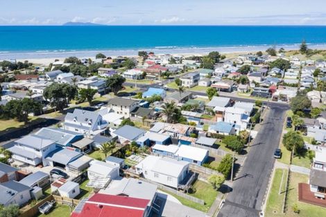 Photo of property in 12 Fyfe Road, Waihi Beach, 3611