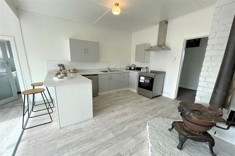 Photo of property in 17 Stamford Street, Balclutha, 9230