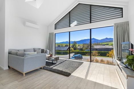 Photo of property in 3a Rannoch Drive, Jacks Point, Queenstown, 9371
