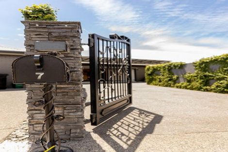 Photo of property in 7 Celmisia Retreat, Papamoa Beach, Papamoa, 3118