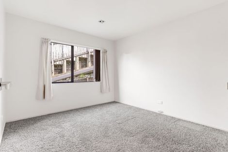 Photo of property in 84 Wade River Road, Stanmore Bay, Whangaparaoa, 0932