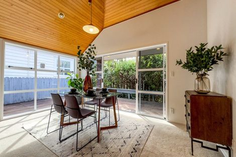 Photo of property in 102 Beach Road, Thames, 3500