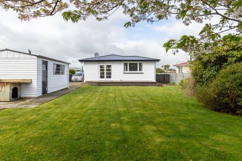 Photo of property in 16 Forfar Crescent, Rockdale, Invercargill, 9812
