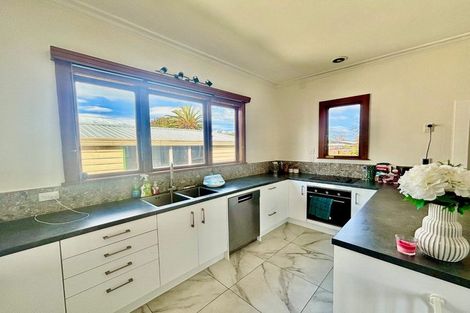 Photo of property in 13 Travis Street, Taradale, Napier, 4112