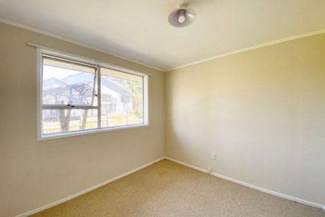 Photo of property in 1/12 Newstead Avenue, Browns Bay, Auckland, 0632