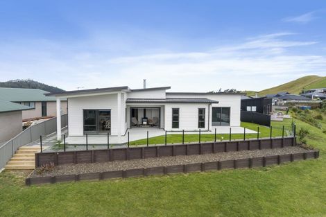Photo of property in 21 Manatu Close, Whangamata, 3691