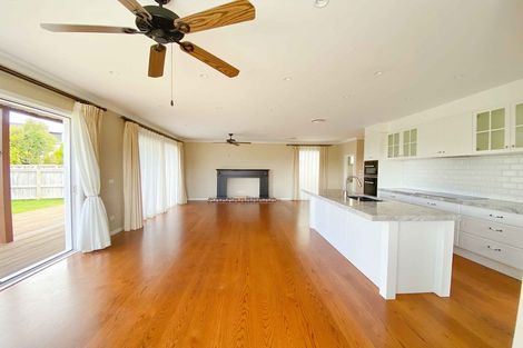 Photo of property in 31 Bounty Road, Long Bay, Auckland, 0630