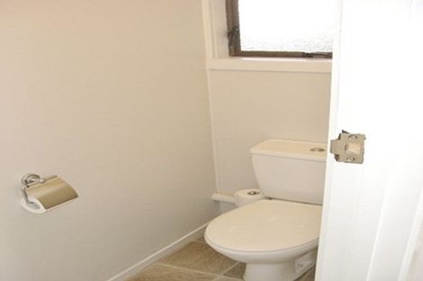 Photo of property in 1/9-11 Masterton Road, Rothesay Bay, Auckland, 0630