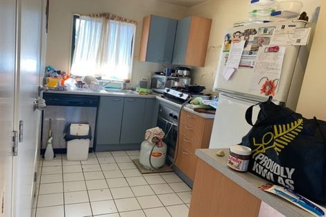 Photo of property in 6/4 John Jennings Drive, Oteha, Auckland, 0632