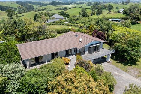 Photo of property in 783 Mangorei Road, Mangorei, New Plymouth, 4371