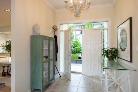 Photo of property in 15 Colquhoun Street, Glenross, Dunedin, 9011