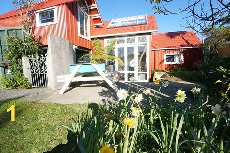 Photo of property in 169 Orangi Kaupapa Road, Northland, Wellington, 6012