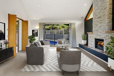 Photo of property in 5 Cameron Drive, Acacia Bay, Taupo, 3385