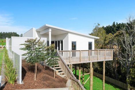 Photo of property in 54 Ainslee Street, Highlands Park, New Plymouth, 4312