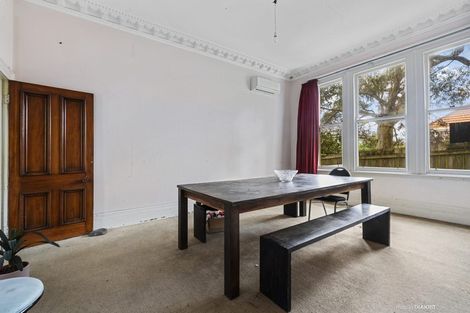 Photo of property in 11 Brougham Street, Mount Victoria, Wellington, 6011