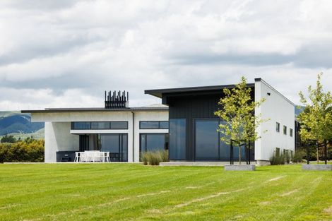 Photo of property in 50 Branksome Place, Aokautere, Palmerston North, 4471