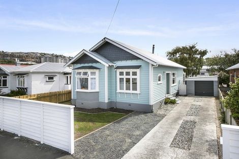 Photo of property in 324 Bay View Road, South Dunedin, Dunedin, 9012