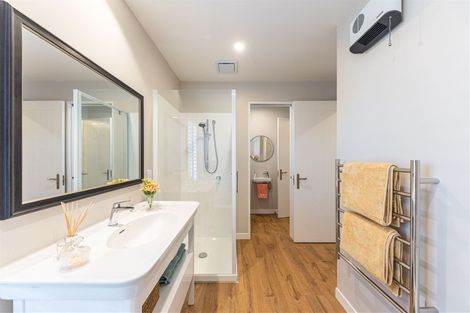 Photo of property in 114 Paparoa Street, Papanui, Christchurch, 8053