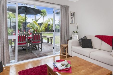 Photo of property in 1/28 Bleakhouse Road, Howick, Auckland, 2014