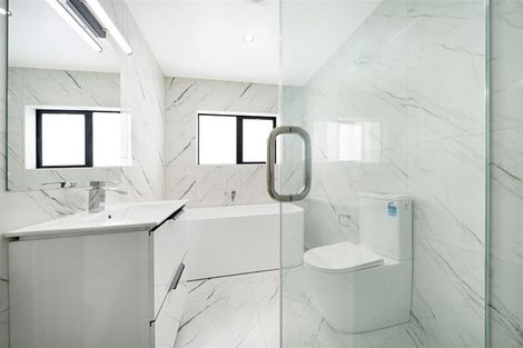 Photo of property in 16a Glen Marine Parade, Glendene, Auckland, 0602