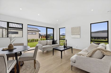 Photo of property in 14a Marjon Drive, Wanaka, 9305