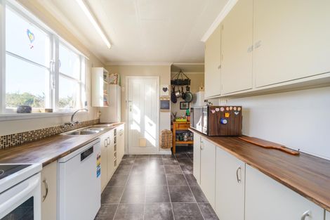 Photo of property in 11 Sinclair Avenue, Highbury, Palmerston North, 4412