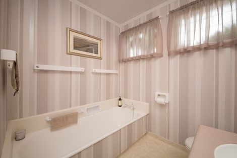 Photo of property in 21 Collingwood Street, Hokowhitu, Palmerston North, 4410