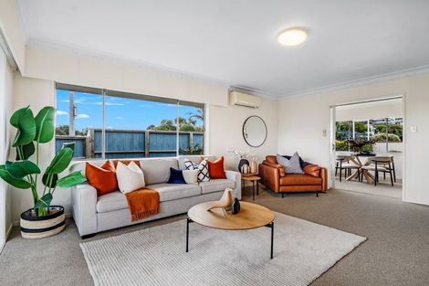 Photo of property in 2 Tupaea Place, Otumoetai, Tauranga, 3110