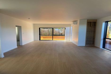 Photo of property in 77 Taukahiwi Road, Pukekohe, 2120