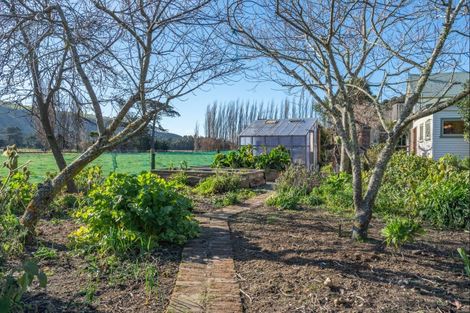 Photo of property in 1287 Okains Bay Road, Okains Bay, 7583