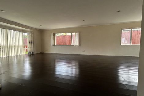 Photo of property in 74 Westerham Drive, Dannemora, Auckland, 2016