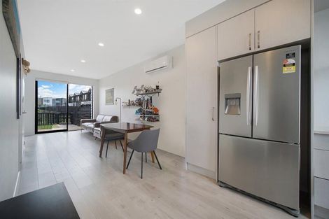 Photo of property in 53 Te Aparangi Road, Papakura, 2110