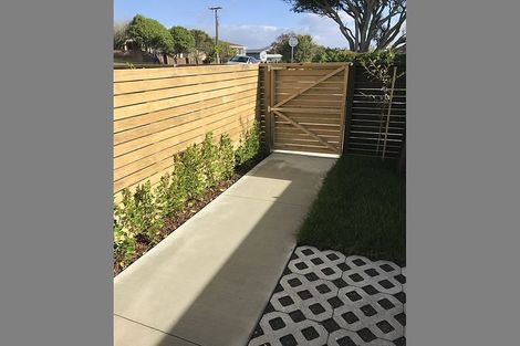 Photo of property in 11/50 Ocean View Road, Northcote, Auckland, 0627