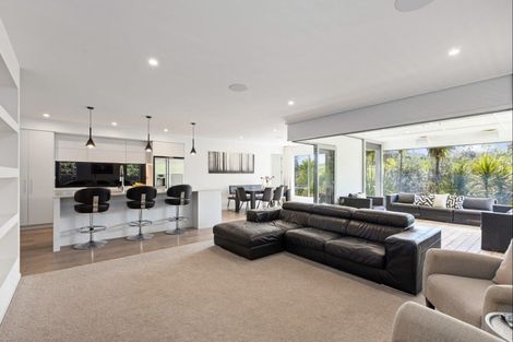 Photo of property in 36 Boocock Crescent, Orewa, 0931