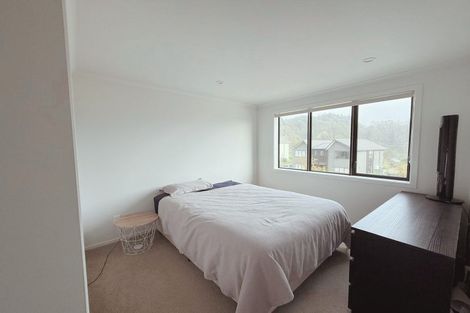 Photo of property in 15 Holystone Road, Whitby, Porirua, 5024