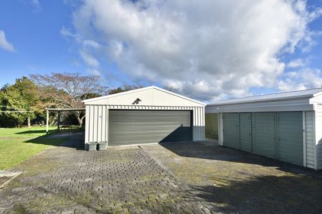 Photo of property in 15 Charles Street, Carterton, 5713