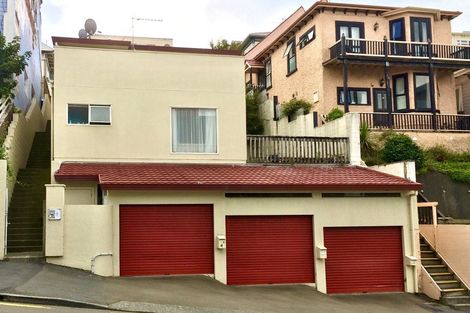 Photo of property in 4a Macdonald Crescent, Te Aro, Wellington, 6011