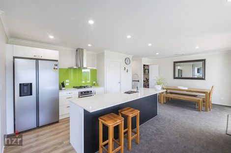 Photo of property in 20 George Street, Bulls, 4818