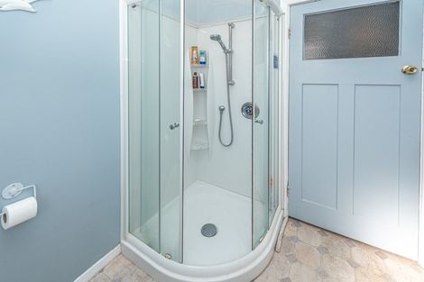 Photo of property in 26 Egmont Street, Castlecliff, Whanganui, 4501